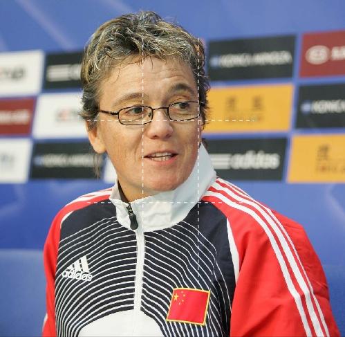 女足落没的分水岭事件,一场痛彻心扉的失利,谁击垮了铿锵玫瑰?