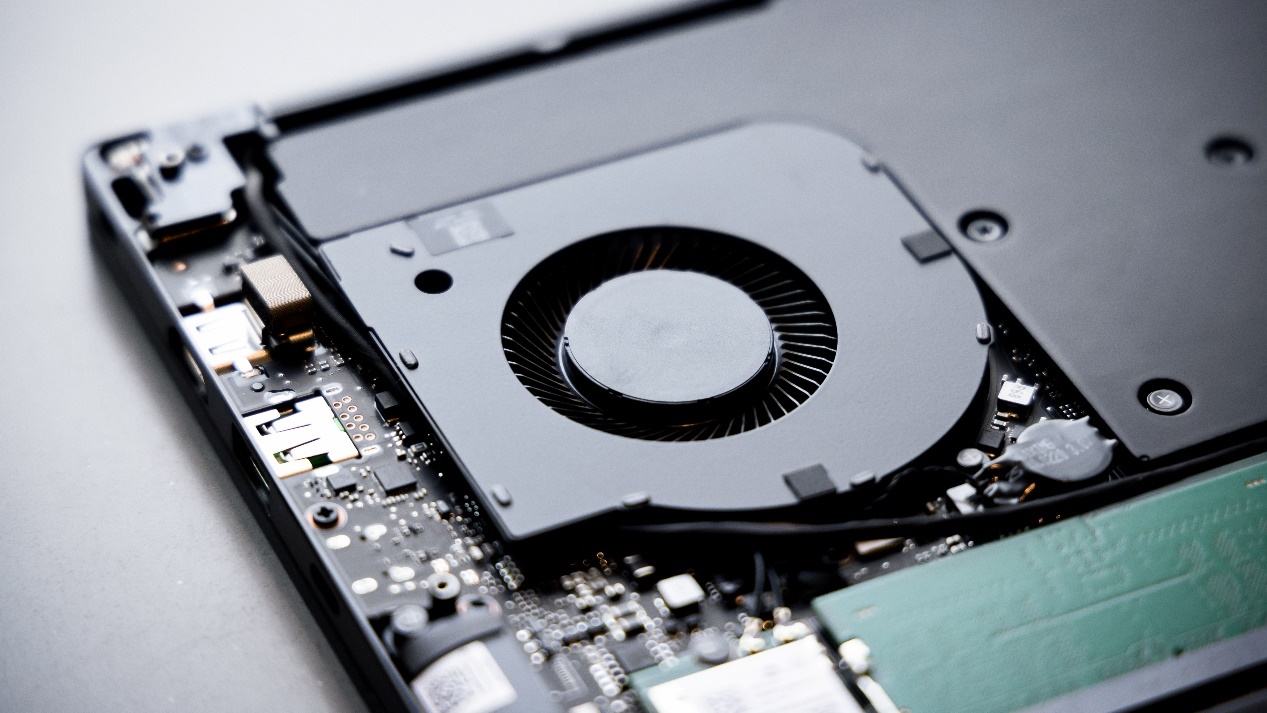 雷蛇灵刃14锐龙3070测评,雷蛇灵刃14锐龙评测