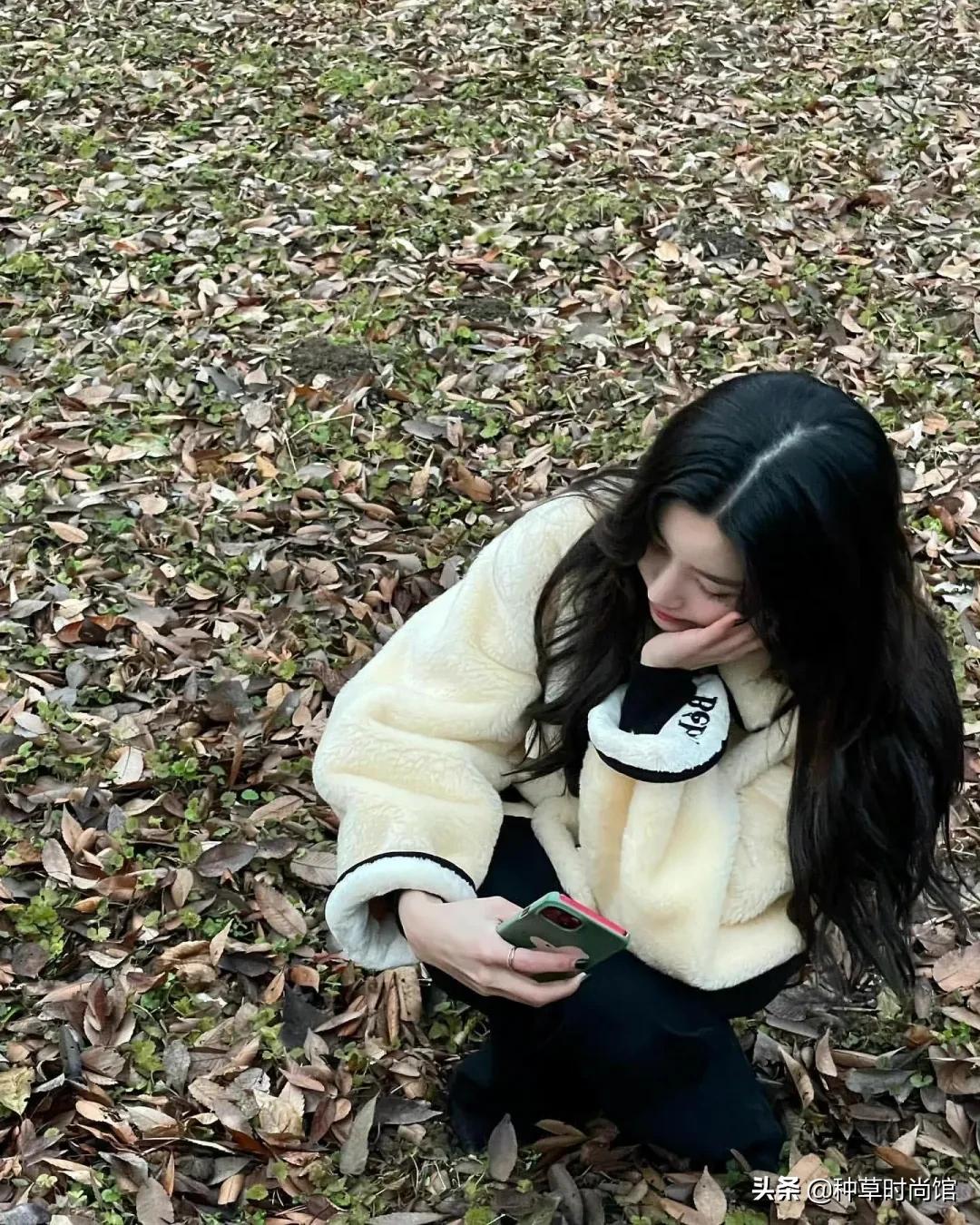 4种不同风格的春季穿搭示范,4种风格20套冬日穿搭照着穿就对了