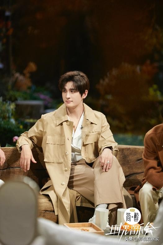 外国人听周深大鱼时光音乐会,时光音乐会周深唱大鱼后续评价