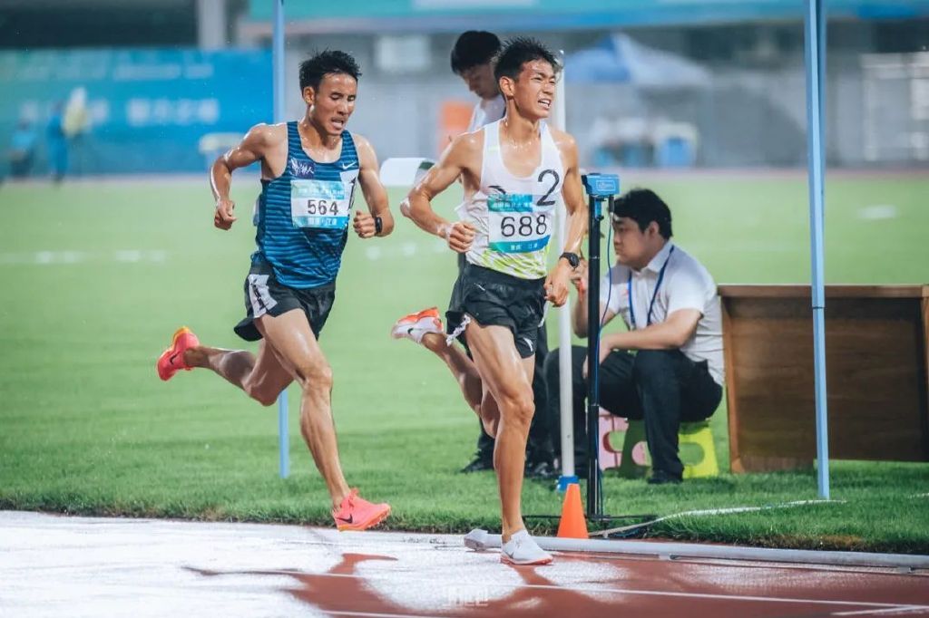 田径比赛英姿勃发,江津田径锦标赛直播