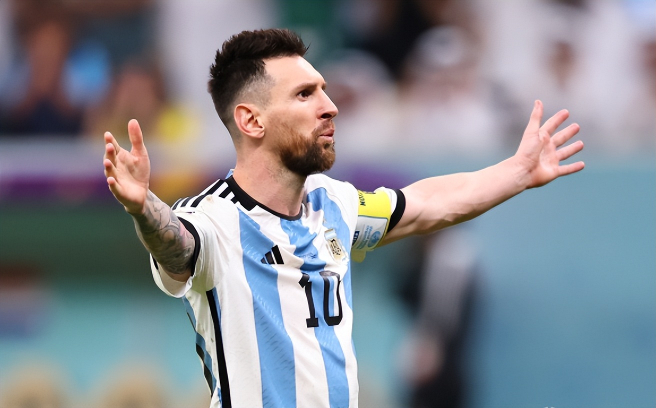 fifa官宣球王,2020年欧洲杯梅西和c罗