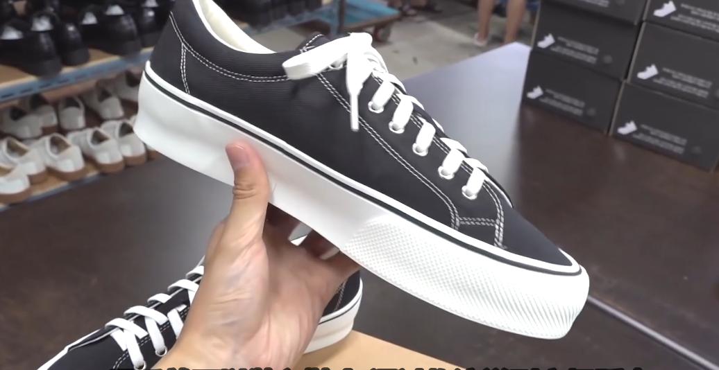 韩国说他们制造业不是不给力，这个帆布鞋，质量不会输给中国制造