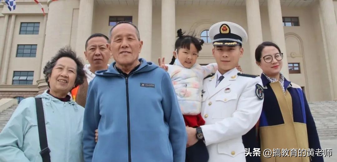 海军潜艇学院招生条件,海军潜艇学院在部队怎么考