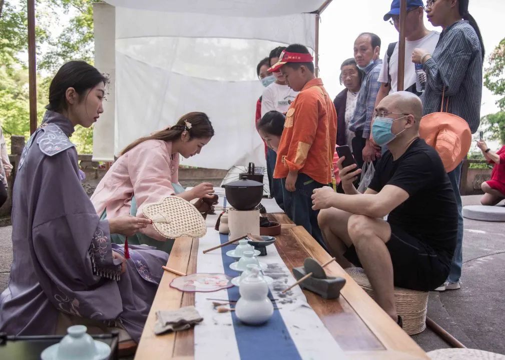 安徽齐云山江浙沪2-3天短途旅游,安徽齐云山沉浸式复古游