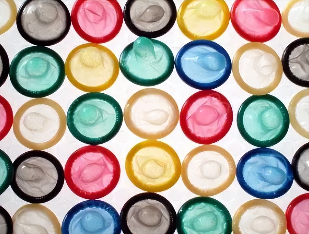 为什么男人不喜欢戴首饰,为什么男人都不喜欢戴戒指