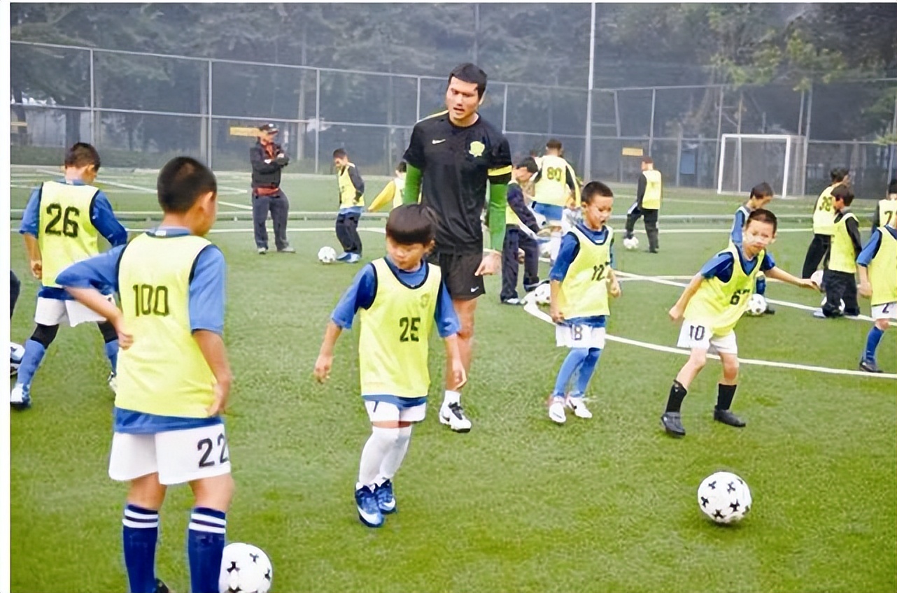 为什么不建议德国小孩踢足球,要让中国更多的孩子能够踢足球