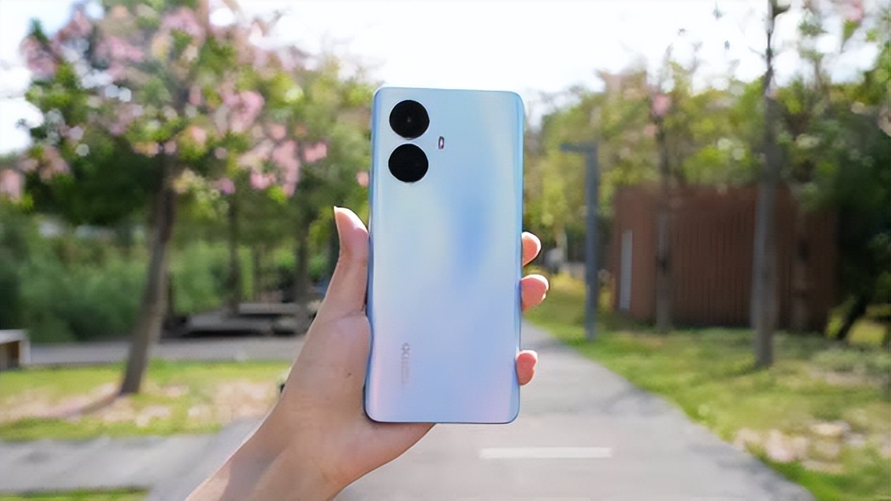 5月买什么手机性价比高,最近手机推荐性价比高5月