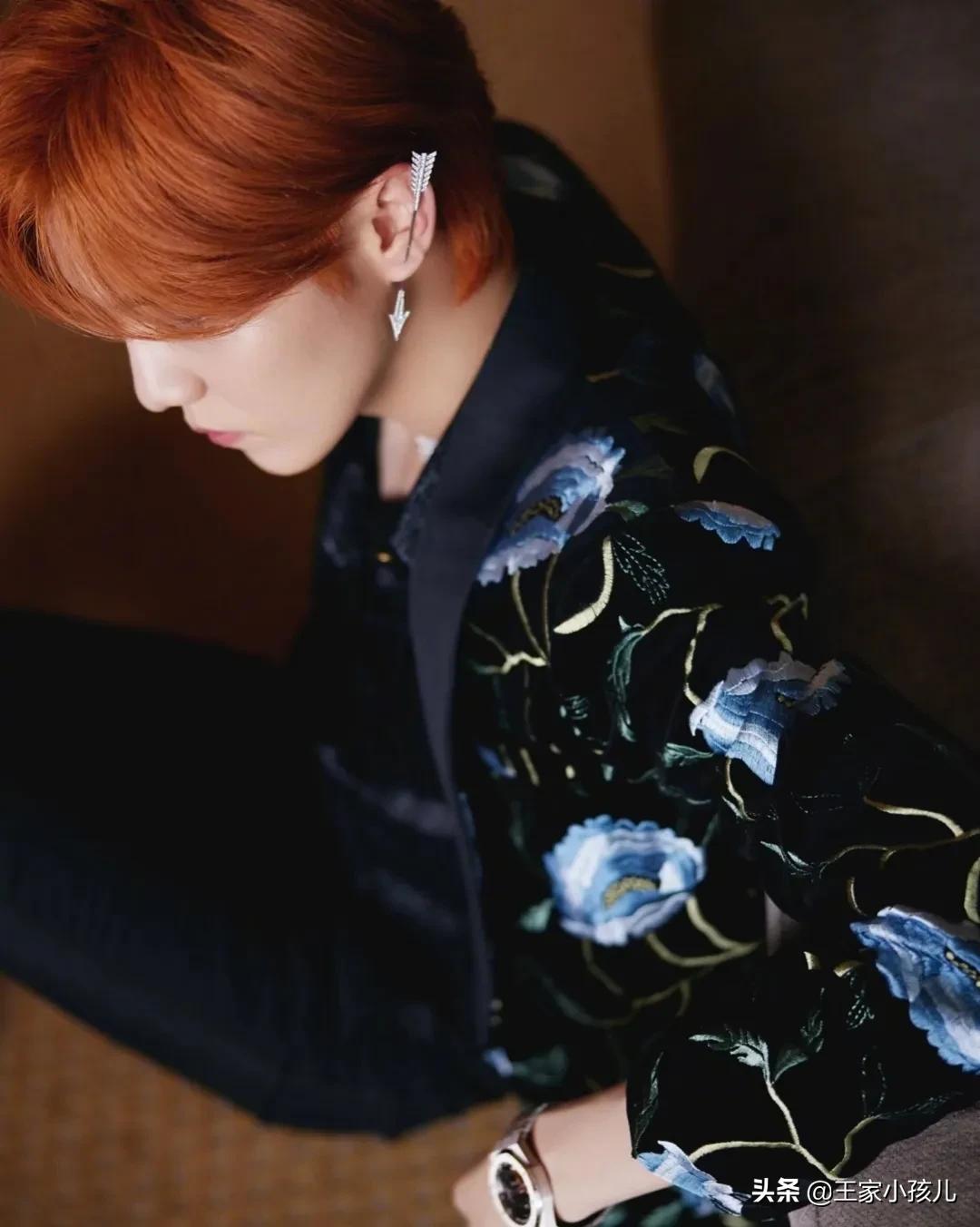 鹿晗勋章歌词壁纸图片,鹿晗照片锁屏壁纸卸妆