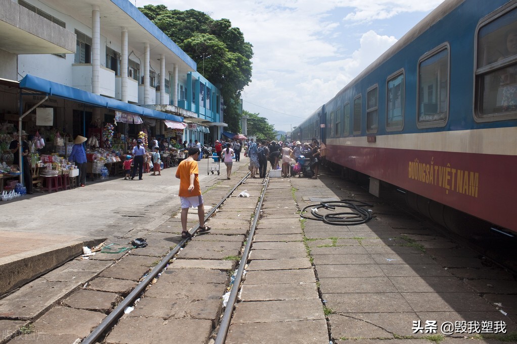 一次越南签证可以往返几次,一次去越南可以带多少美元