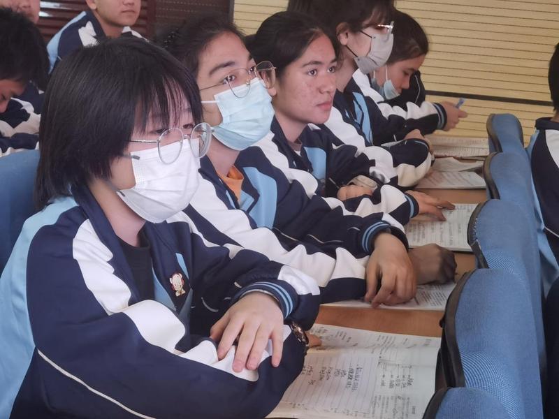 青岛66中教室啥样,青岛66中校园