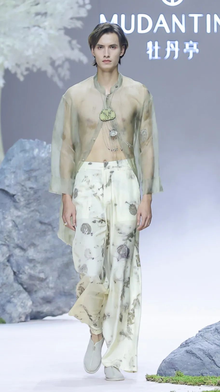 2023春季流行款式,2023年中年夏季流行款式