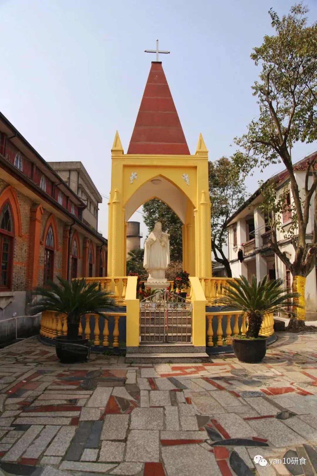 逛海宁皮革城每座都是卖啥的,海宁皮革城如今还值得逛吗