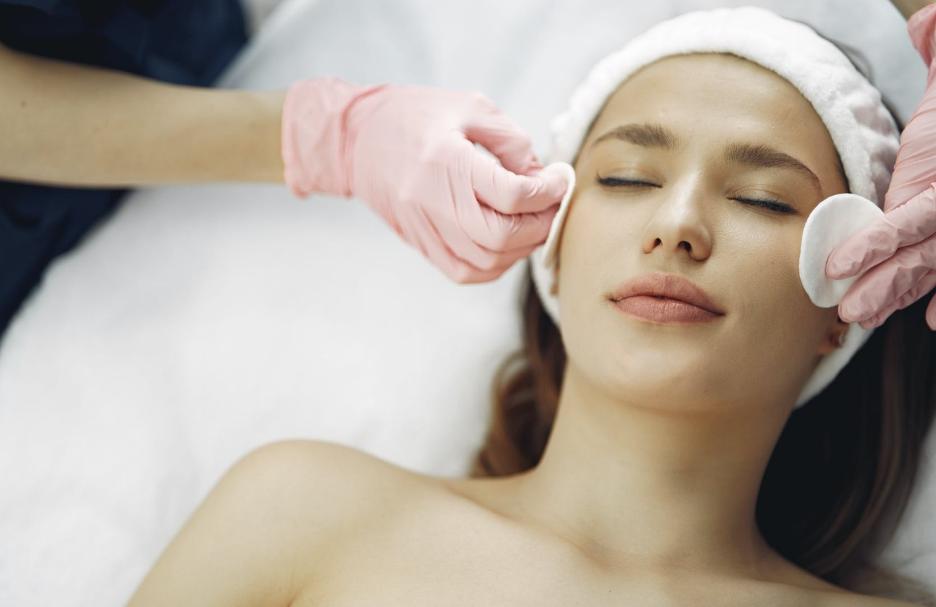 脸太瘦了有什么办法让脸胖一点,一边脸胖一边脸瘦怎么改善