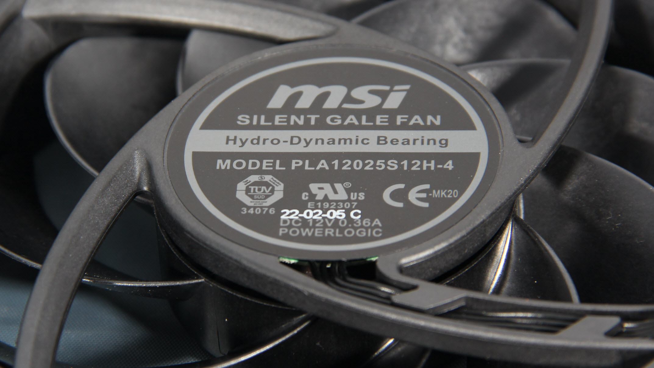 最具性价比的一体式360水冷,tt-dragon360rog一体式水冷