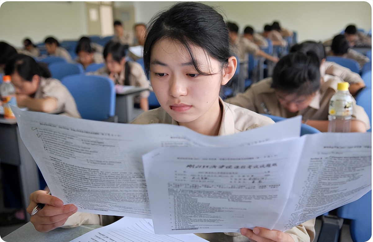 前景好就业率高的十大绿牌专业,2023本科绿牌专业推荐