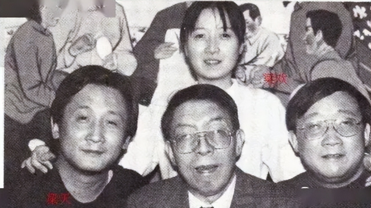 娱乐圈10对恩爱夫妻离婚,娱乐圈十对明星夫妻离婚的原因