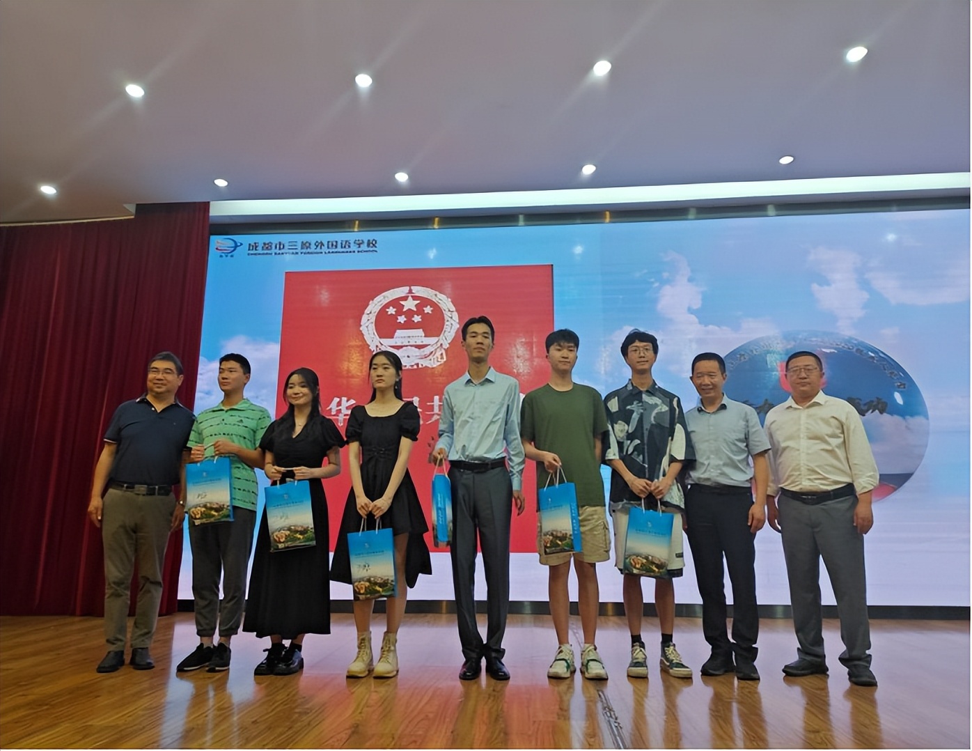 6年,12年!300多名学生带着对三原的爱,冲刺清北、武大、川大…