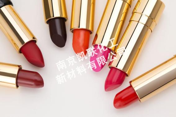 护肤品里的油脂有哪些成分,化妆品中的油脂是什么成分