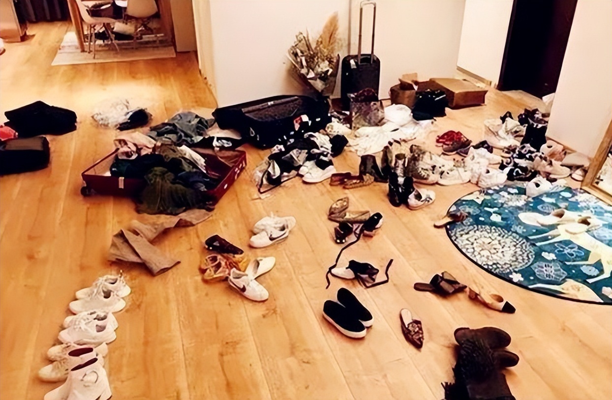 何穗被骗婚,两面三刀何穗