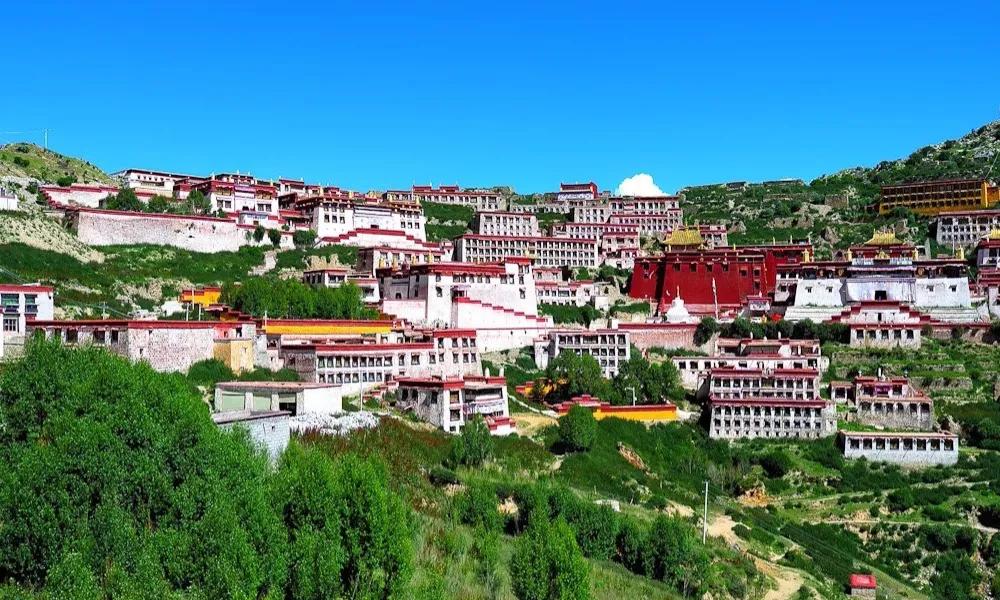 西藏无人区旅游攻略,2021西藏必火的7个旅行地此生必去