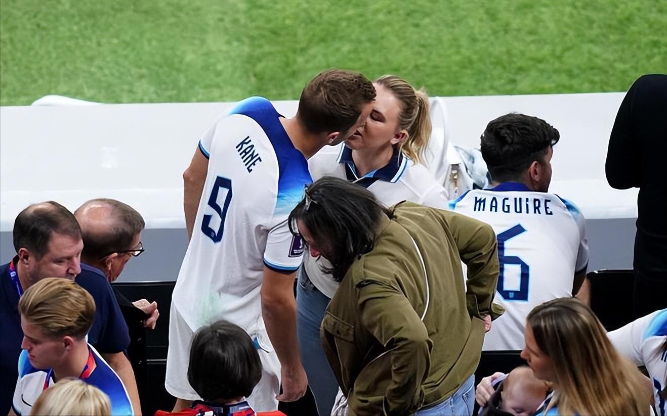 英格兰球员凯恩几号,英格兰前锋凯恩简介