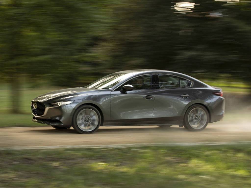 电气化锐不可当，马自达“投降”，全新直六发动机或是内燃机绝唱