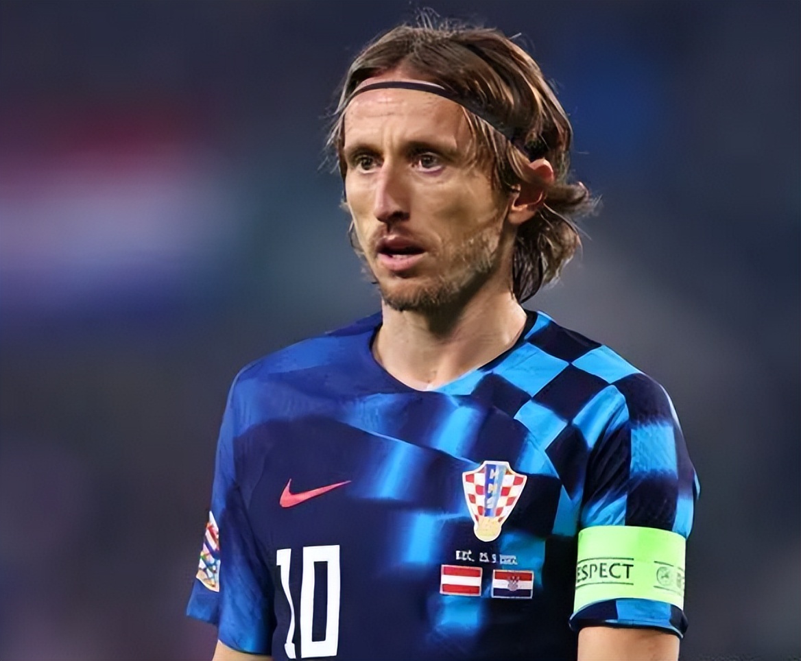 闪亮的番号——小组赛10号球员盘点