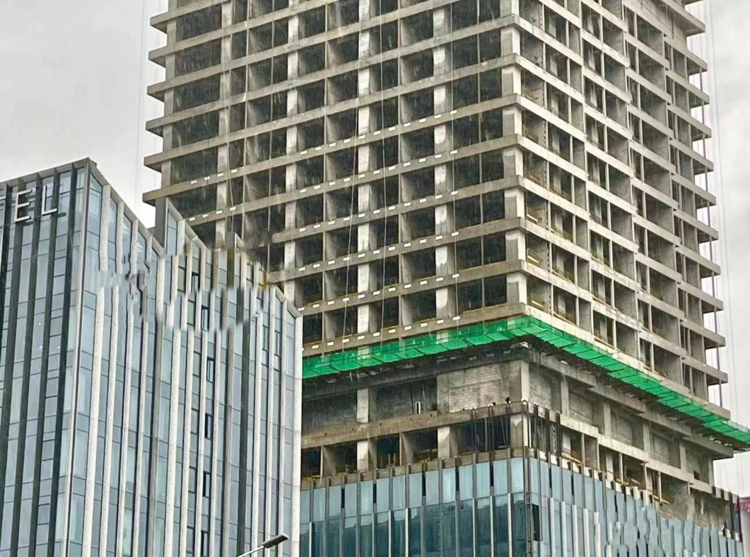 南昌绿地朝阳中心大平层江景,绿地朝阳中心超高层