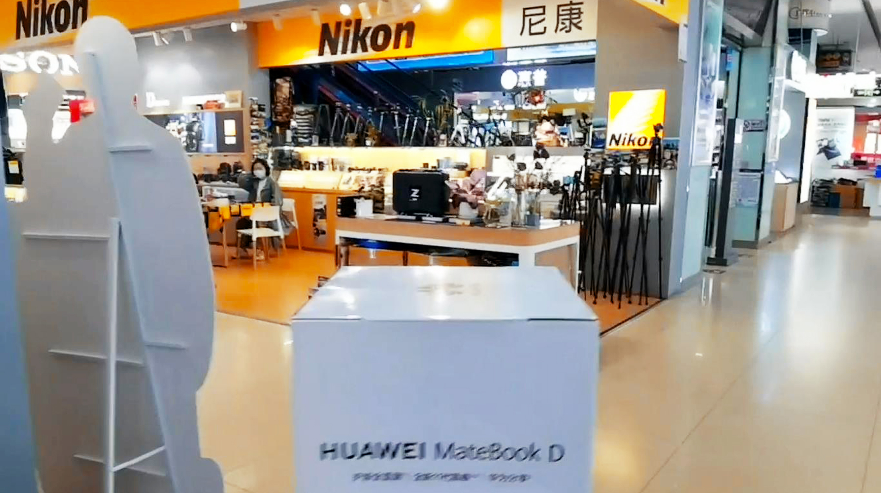 四大数码卖场只剩一个，在武汉广埠屯随拍电脑城，另类的菜市场