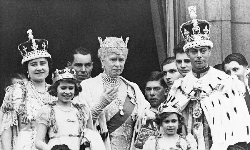 玛丽王后有多少珠宝,英国玛丽王后的各种珠宝首饰简介