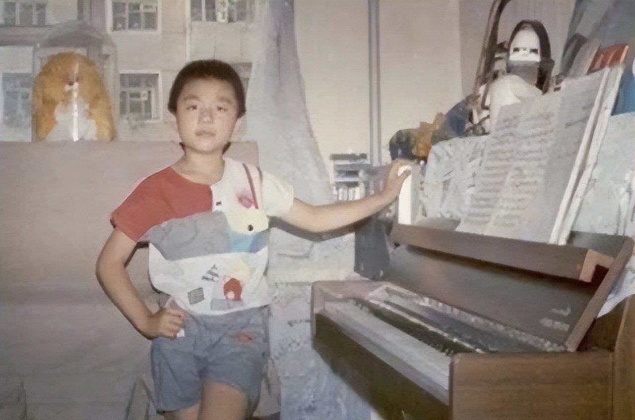 李云迪郎朗三个钢琴家,世界钢琴家排名郎朗和李云迪