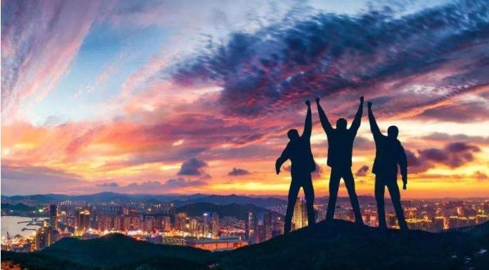 易语言可以做程序员吗,学完易语言可以做的兼职