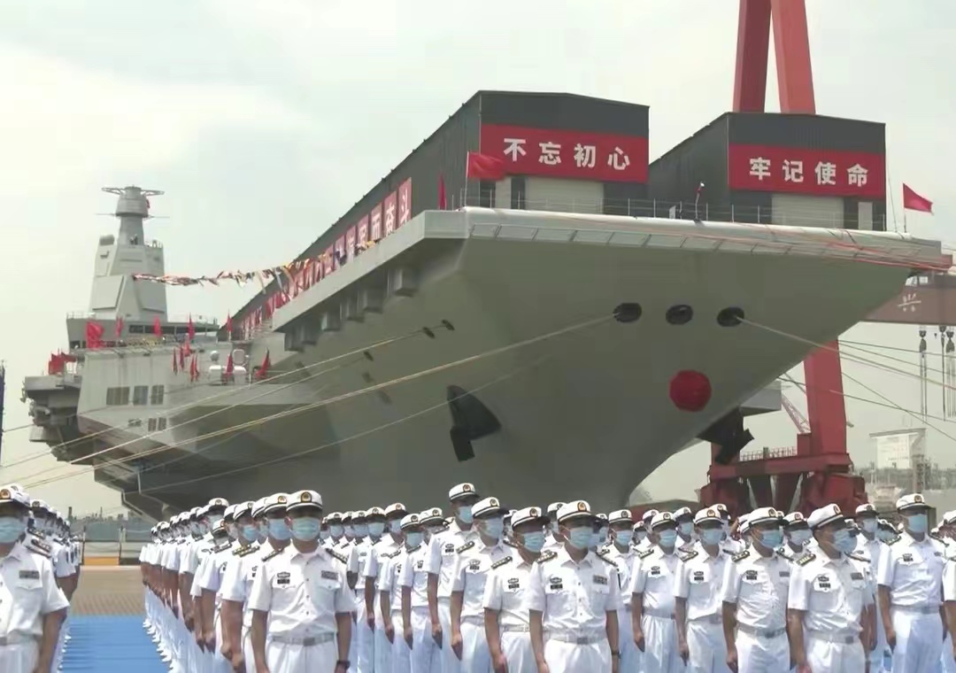 中国052d与055 (俄媒评价055舰)