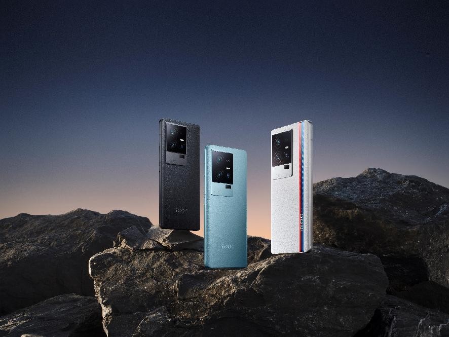 iqoo11s传奇版赛道钱塘听潮,三千五的iqoo11s值得买吗