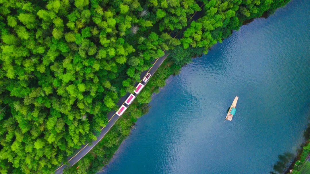 夏天凉快风景好又有水的旅游景点,夏天旅游景点哪里最好玩