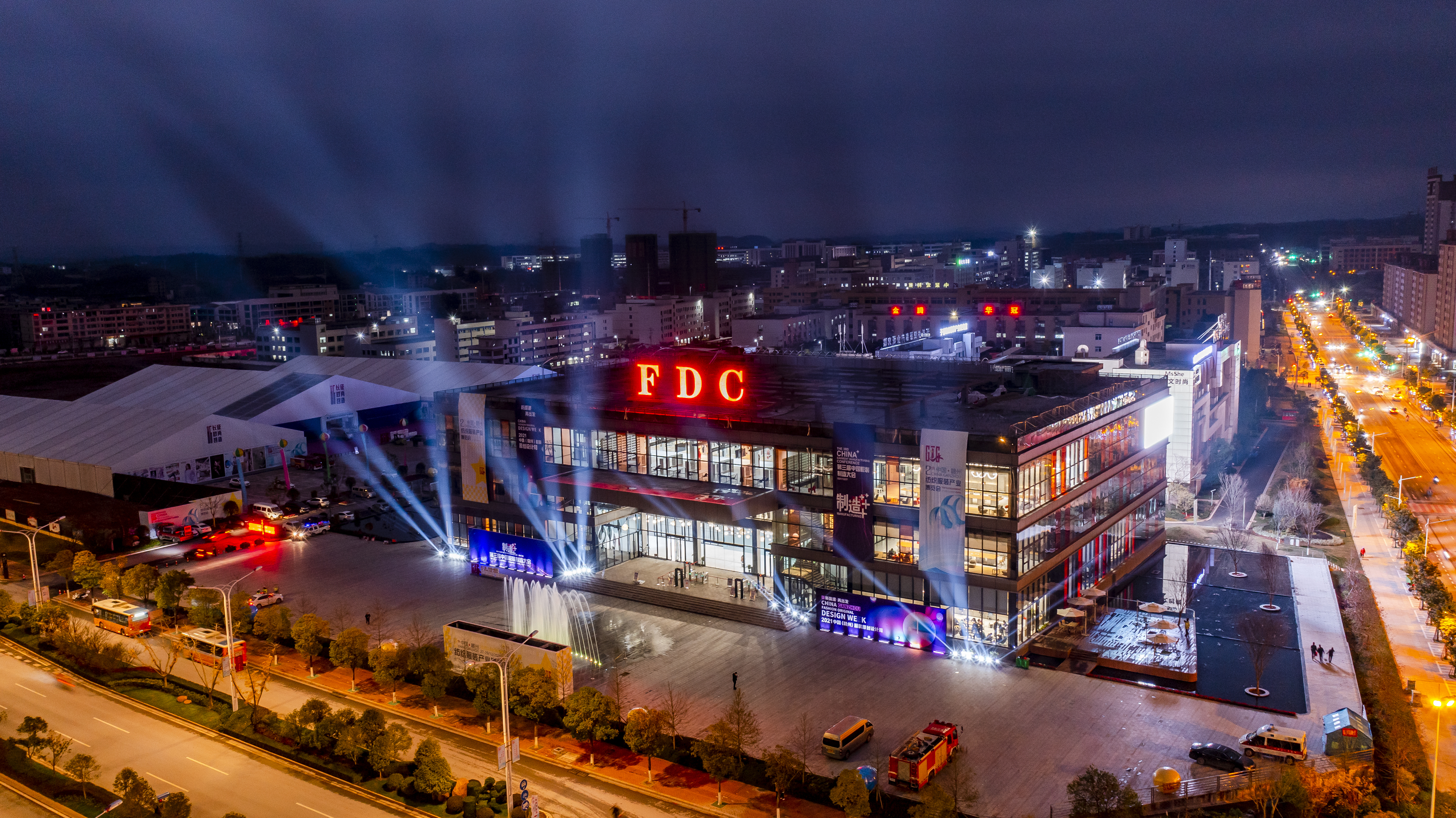 杨子YUDUFASHIONSHOW2022