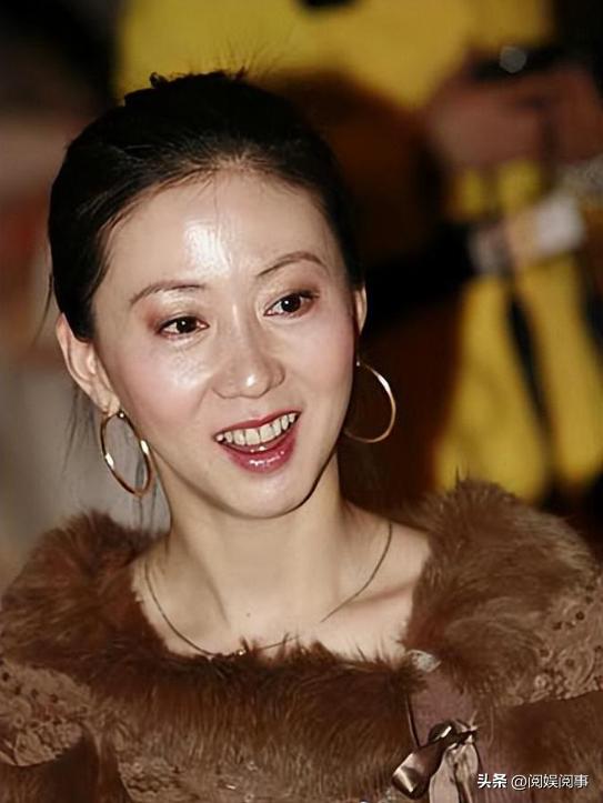 为艺术献身，被丈夫、父亲抛弃，人体模特汤加丽的人生有多悲惨？