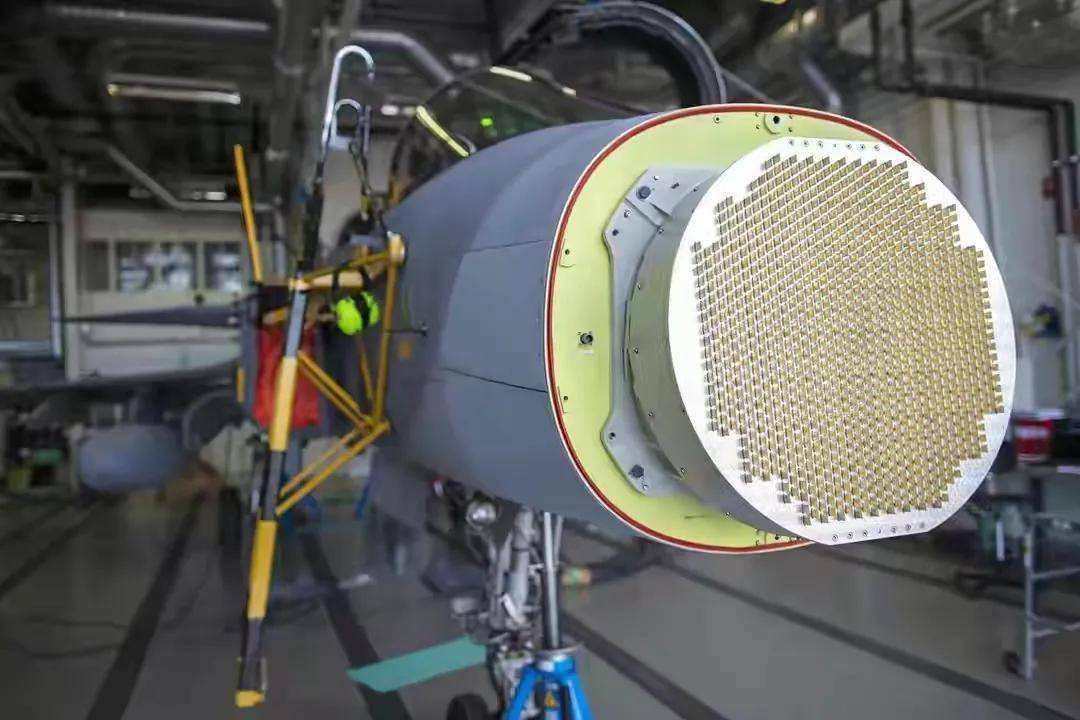 歼11能不能升级为歼16,改进的歼11b有什么厉害