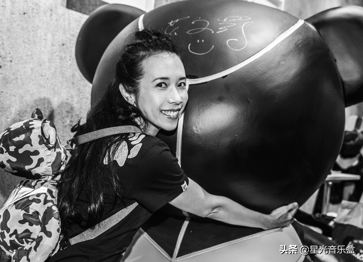 周华健写歌16首，李宗盛只选两首，其中亲亲我的宝贝成年度金典