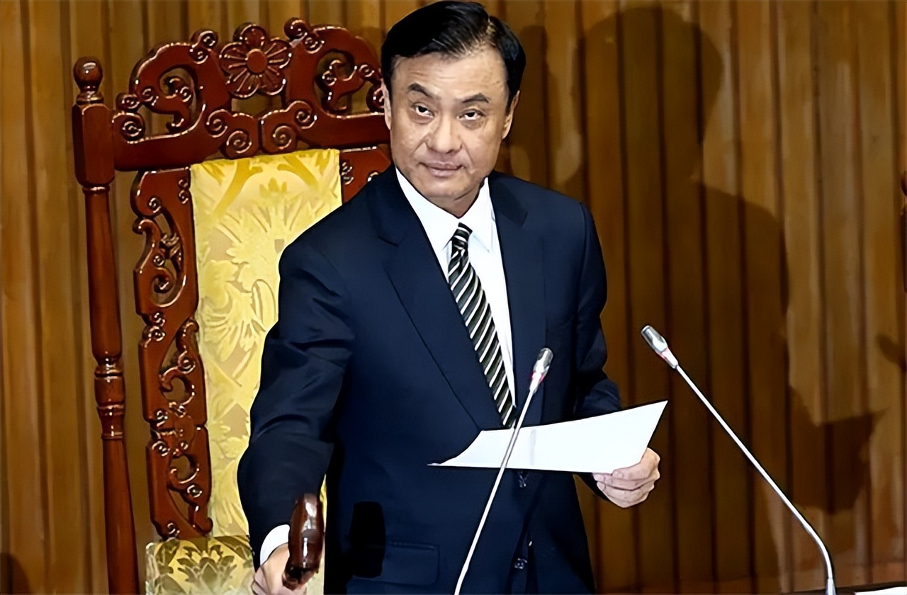 赚大陆钱捐给“*独台**”的集团：*进党民**的头号金主，22年被杀鸡儆猴