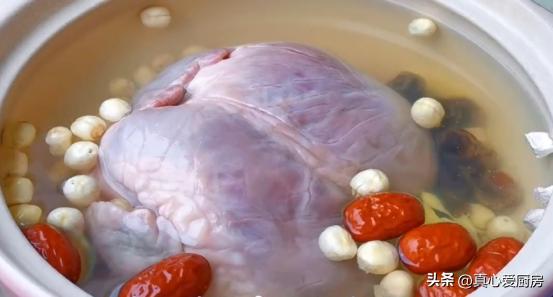 失眠就怕这菜安神无梦睡到自然醒,失眠吃什么药膳能改善睡眠