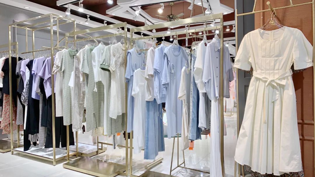 摩多伽格羊绒连衣裙,摩多伽格女装时尚