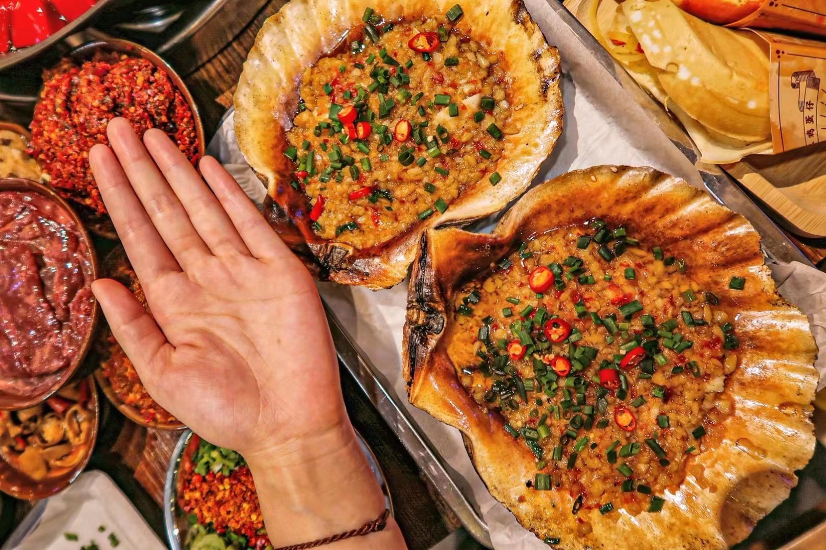 重庆观音桥玩的地方推荐,重庆必去的观音桥