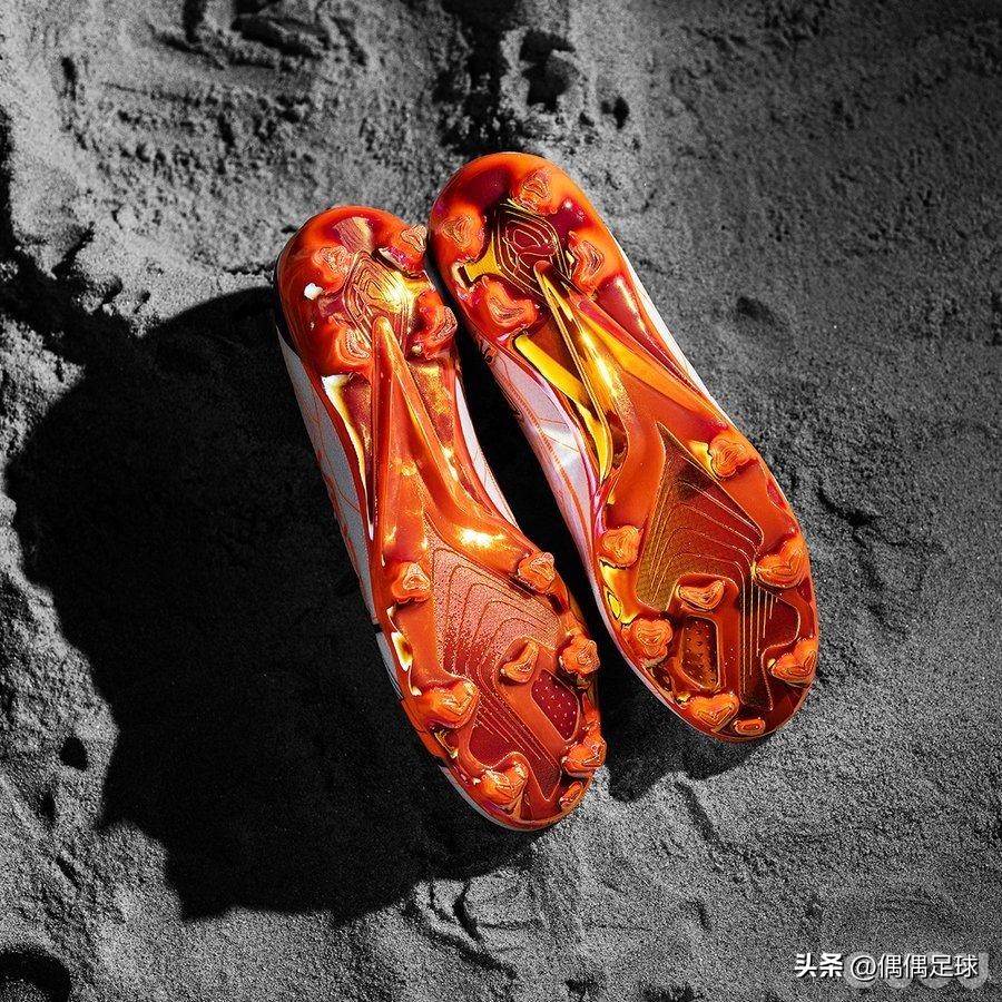 彪马奔驰联名足球鞋,彪马roaringwild联名款休闲鞋