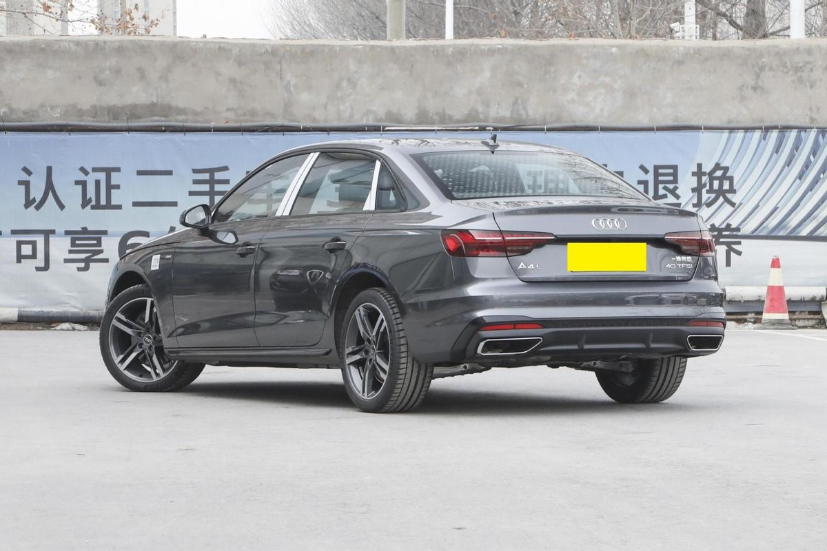 奥迪a4l2010款3.2fsiquattro,18款最低配奥迪a4l评测