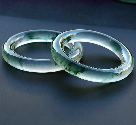 冰种飘花翡翠珠宝,翡翠冰种飘花好物