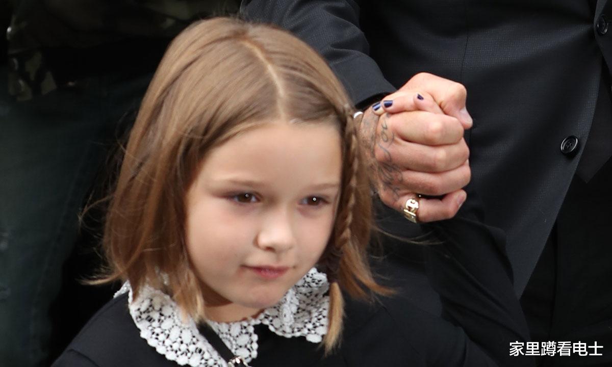 贝克汉姆家的小七贝嫂,贝克汉姆小七越长越像老爸