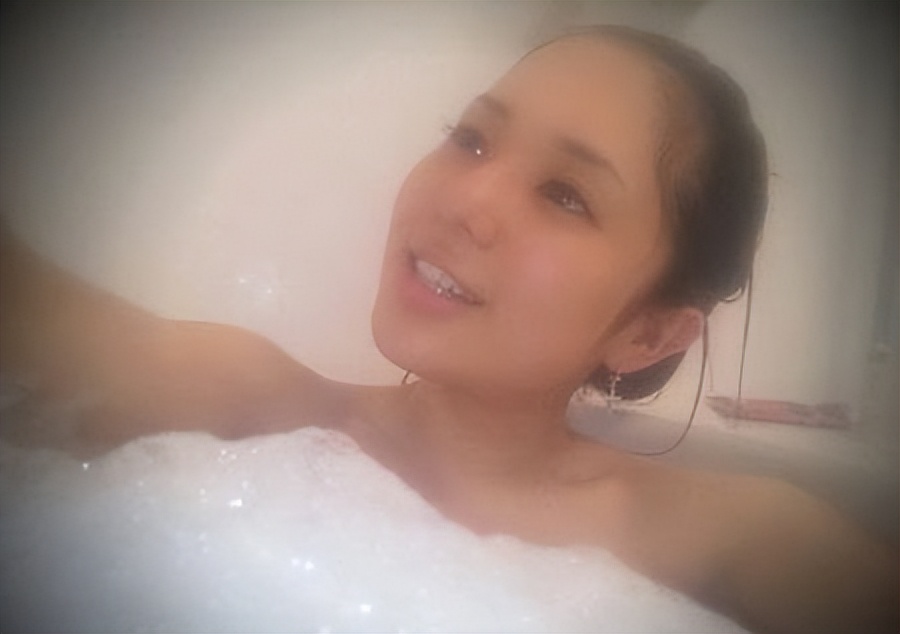 她才是宅男们的“真·启蒙老师”