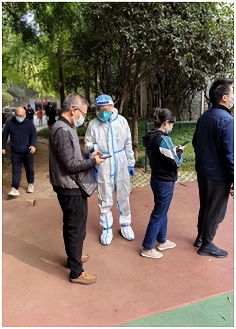 下沉西安基层一线支持疫情防控,下沉党员志愿者为疫情发力